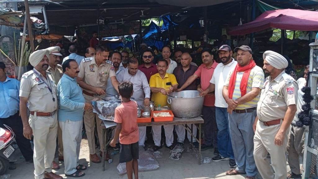 लंगर लगाने के साथ ट्रैफिक व्यवस्था व खुद की सुरक्षा का भी रखें ध्यानः ट्रैफिक इंचार्ज सुरिंदर